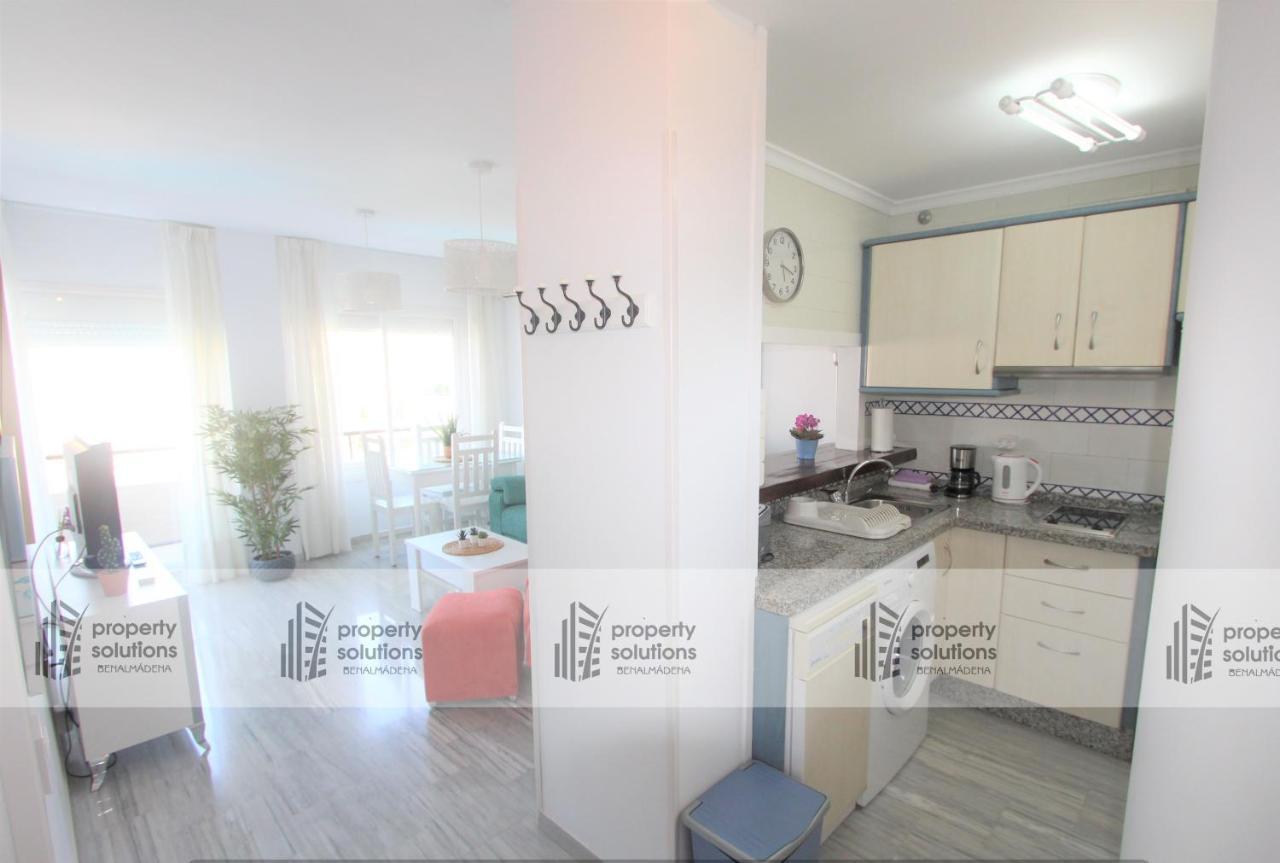 Carihuela Playa - 2ª Linea De Playa - Piscina - Parking Gratis Lejlighed Torremolinos Eksteriør billede